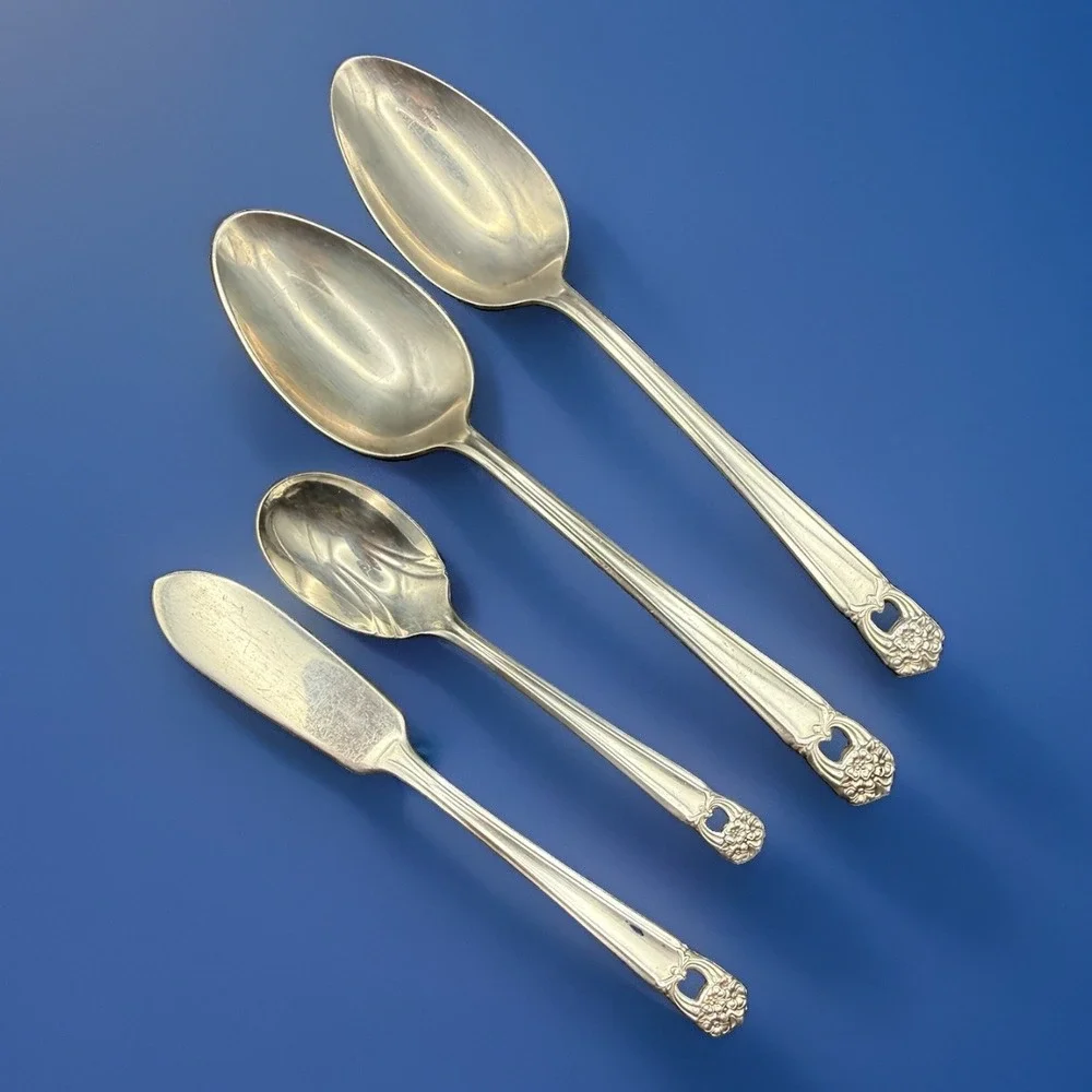 VTG 1847 Rogers Bros ETERNALLY YOURS Hostess Set 4 Serving & Sugar Spoon Butter